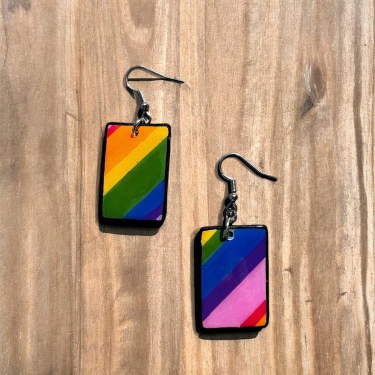 Rectangle with diagonal stripes in the colors of the rainbow
